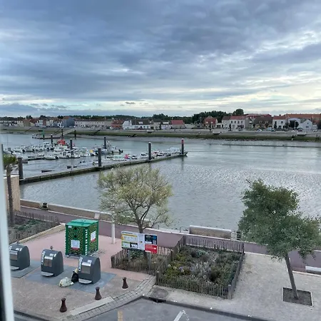 Lejlighed Gravelines Beach Apartment